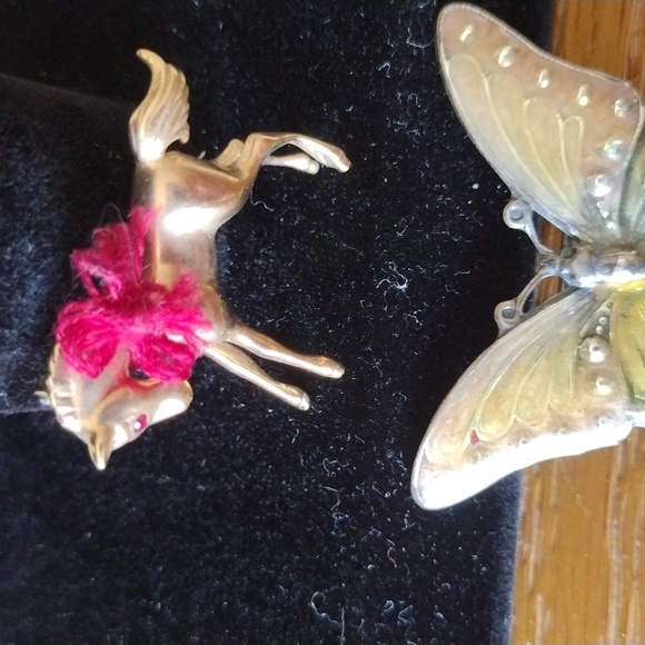 Brooches - Picture 4 of 10